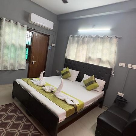 Hotel Aparajita 바라나시 외부 사진